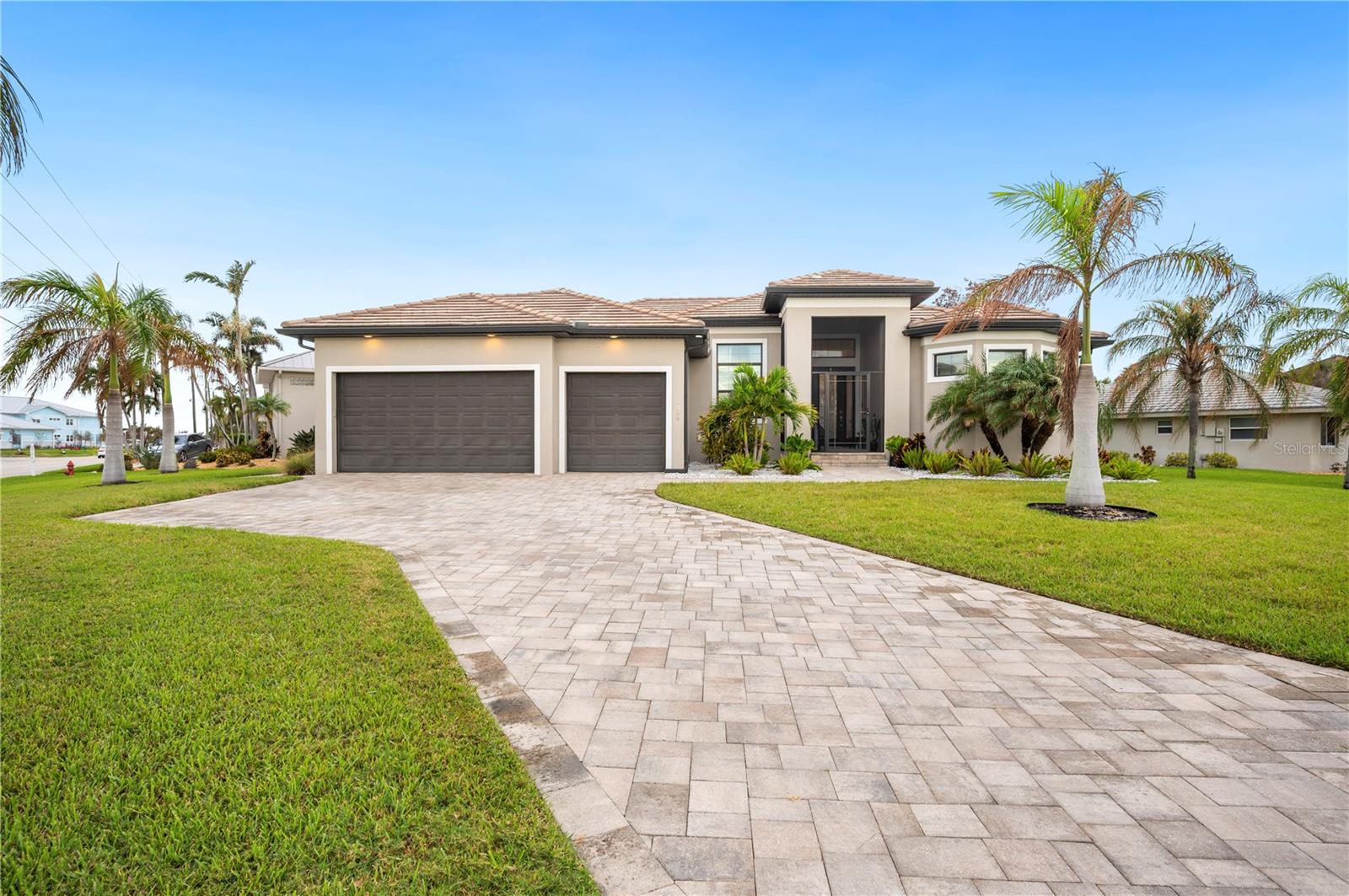 1099 CIMARRON DR, PUNTA GORDA, FL, 33950