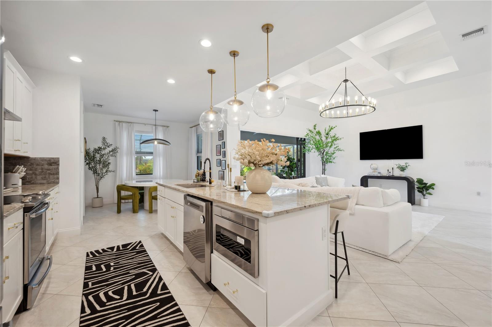 1099 CIMARRON DR, PUNTA GORDA, FL, 33950