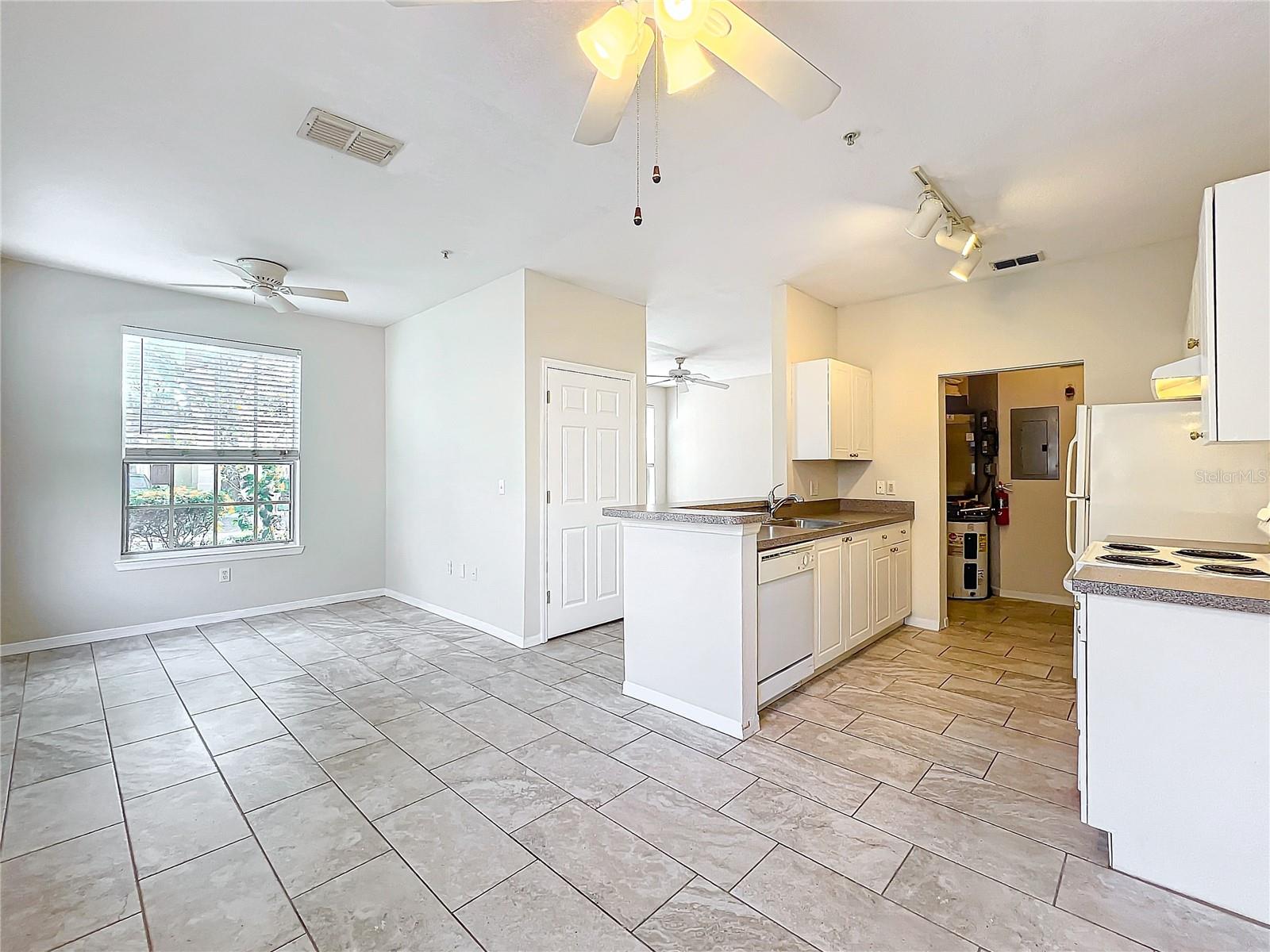 832 GRAND REGENCY PT #102, ALTAMONTE SPRINGS, FL, 32714
