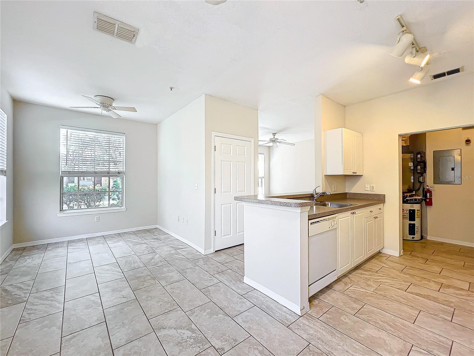 832 GRAND REGENCY PT #102, ALTAMONTE SPRINGS, FL, 32714