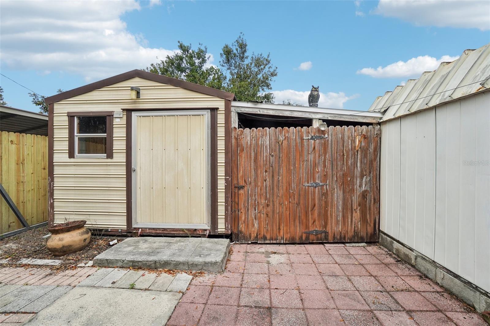 1424 E BOUGAINVILLEA AVE, TAMPA, FL, 33612