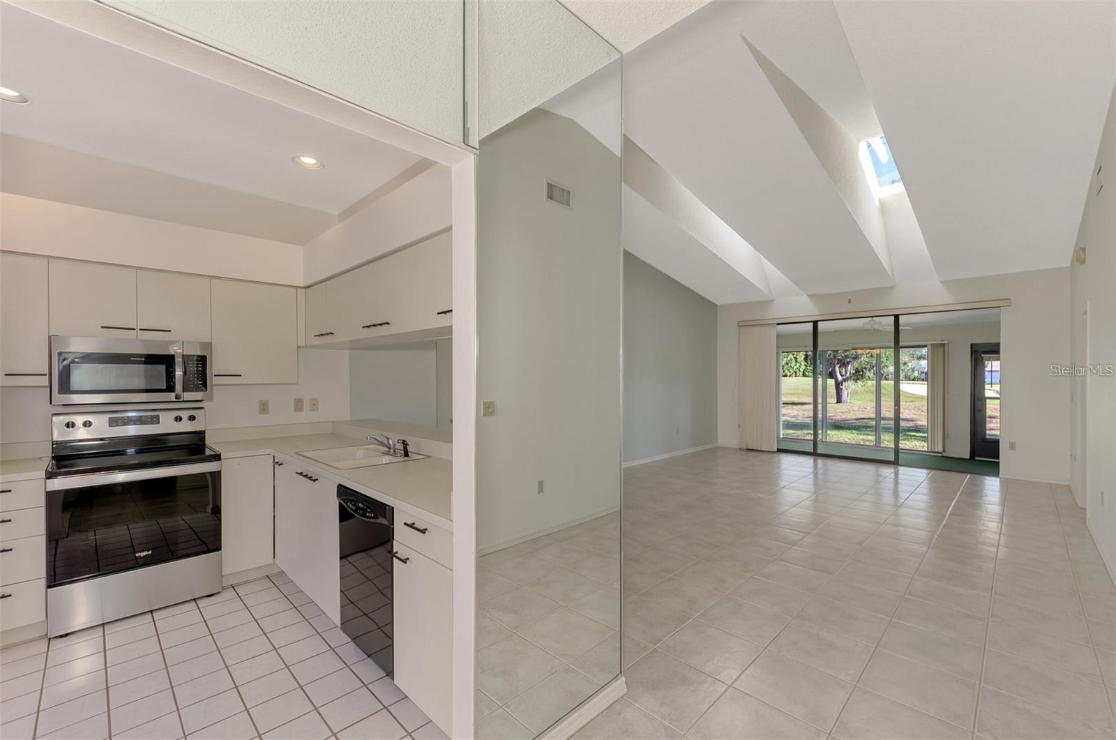 5496 HAMPSTEAD HEATH #10, SARASOTA, FL, 34235