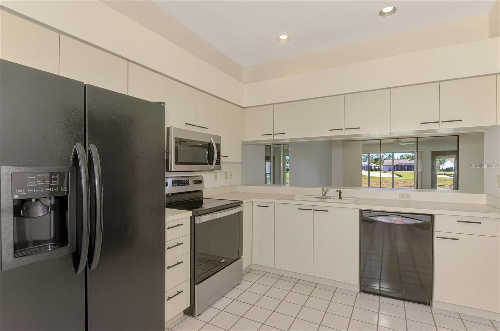 5496 HAMPSTEAD HEATH #10, SARASOTA, FL, 34235
