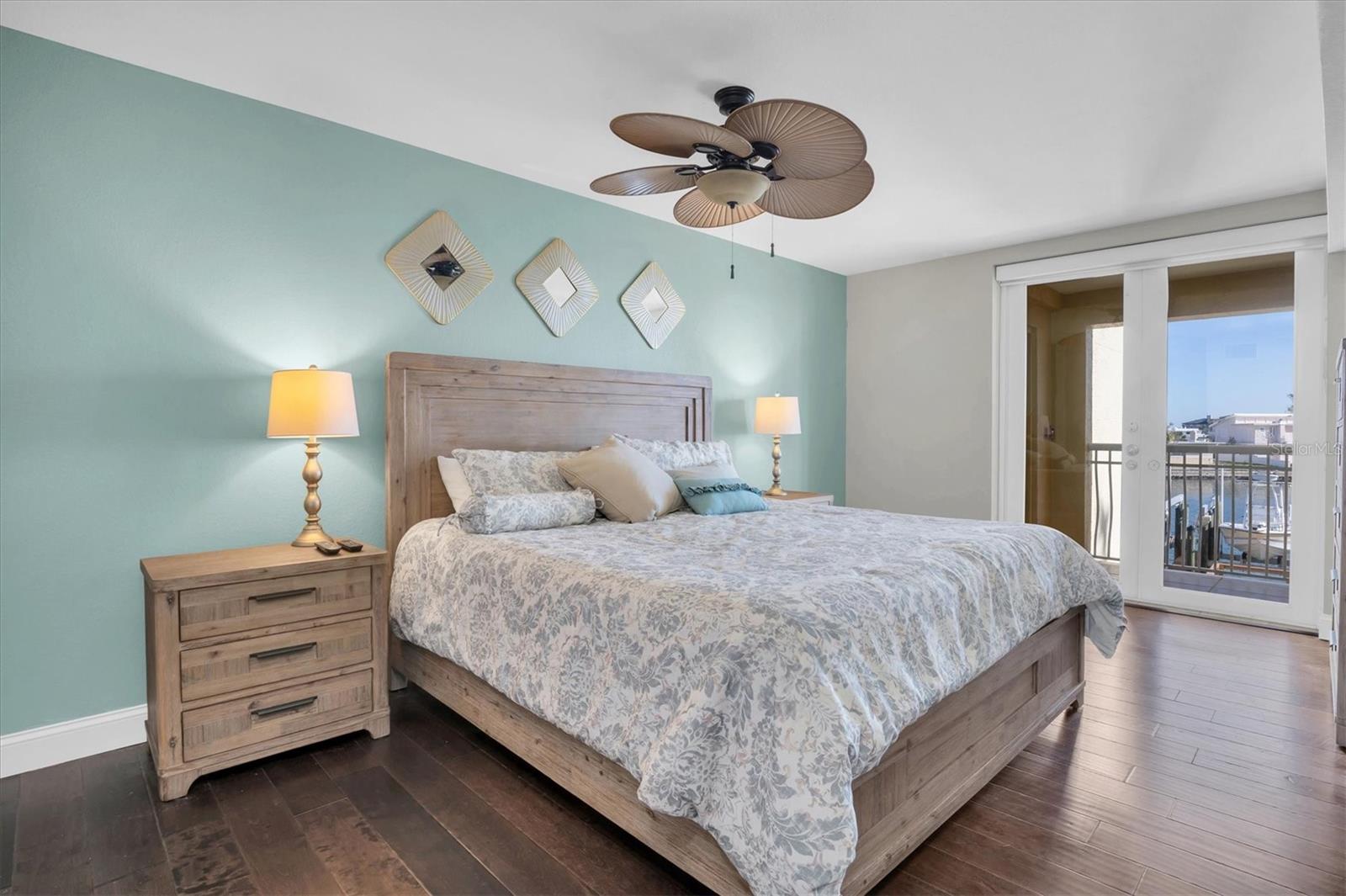 5353 GULF BLVD #B103, ST PETE BEACH, FL, 33706