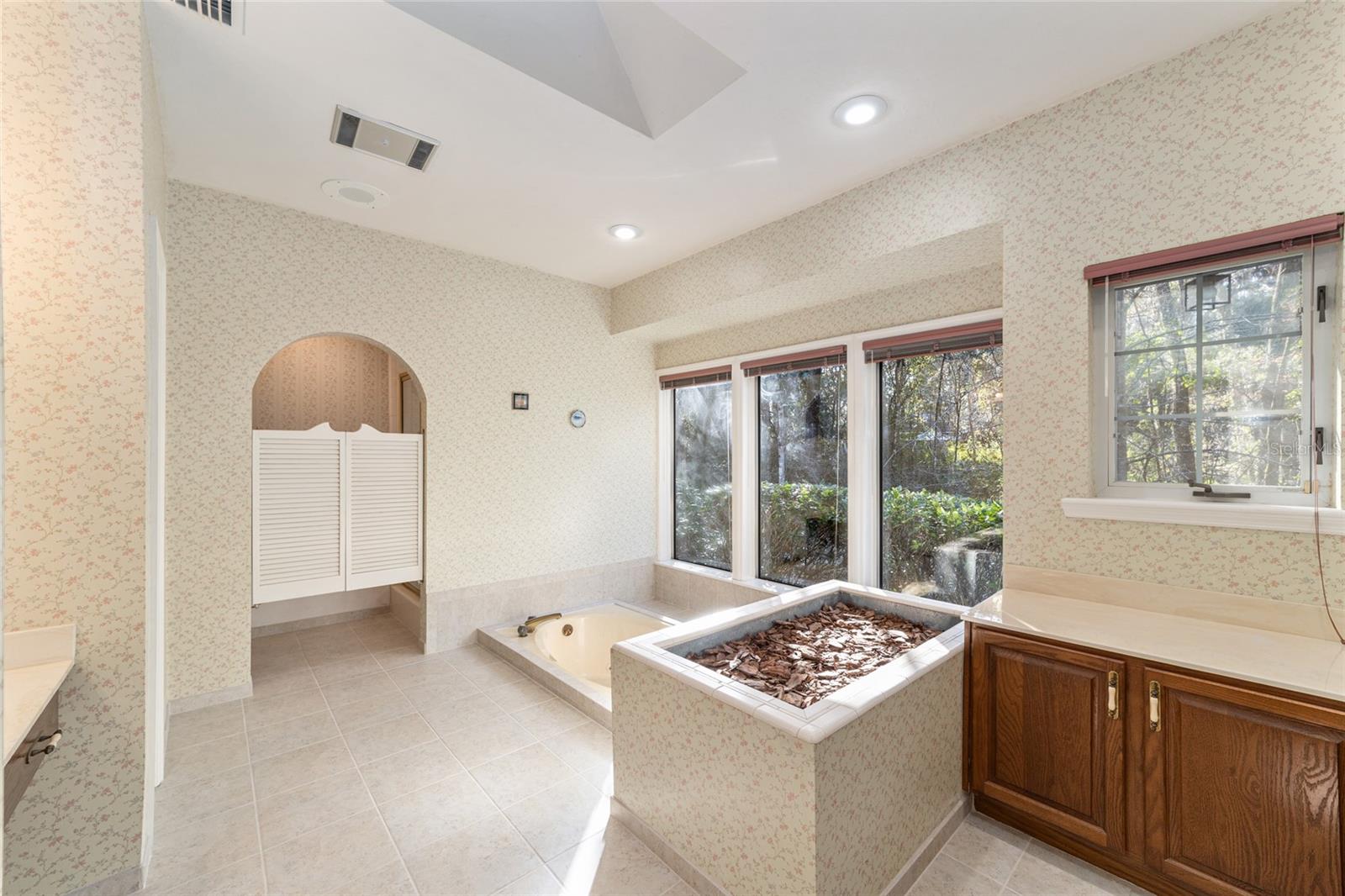2738 SW 9TH DR, GAINESVILLE, FL, 32601