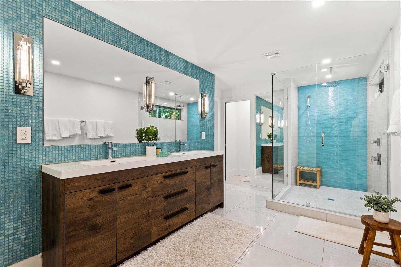 416 CHANNEL DR, TAMPA, FL, 33606