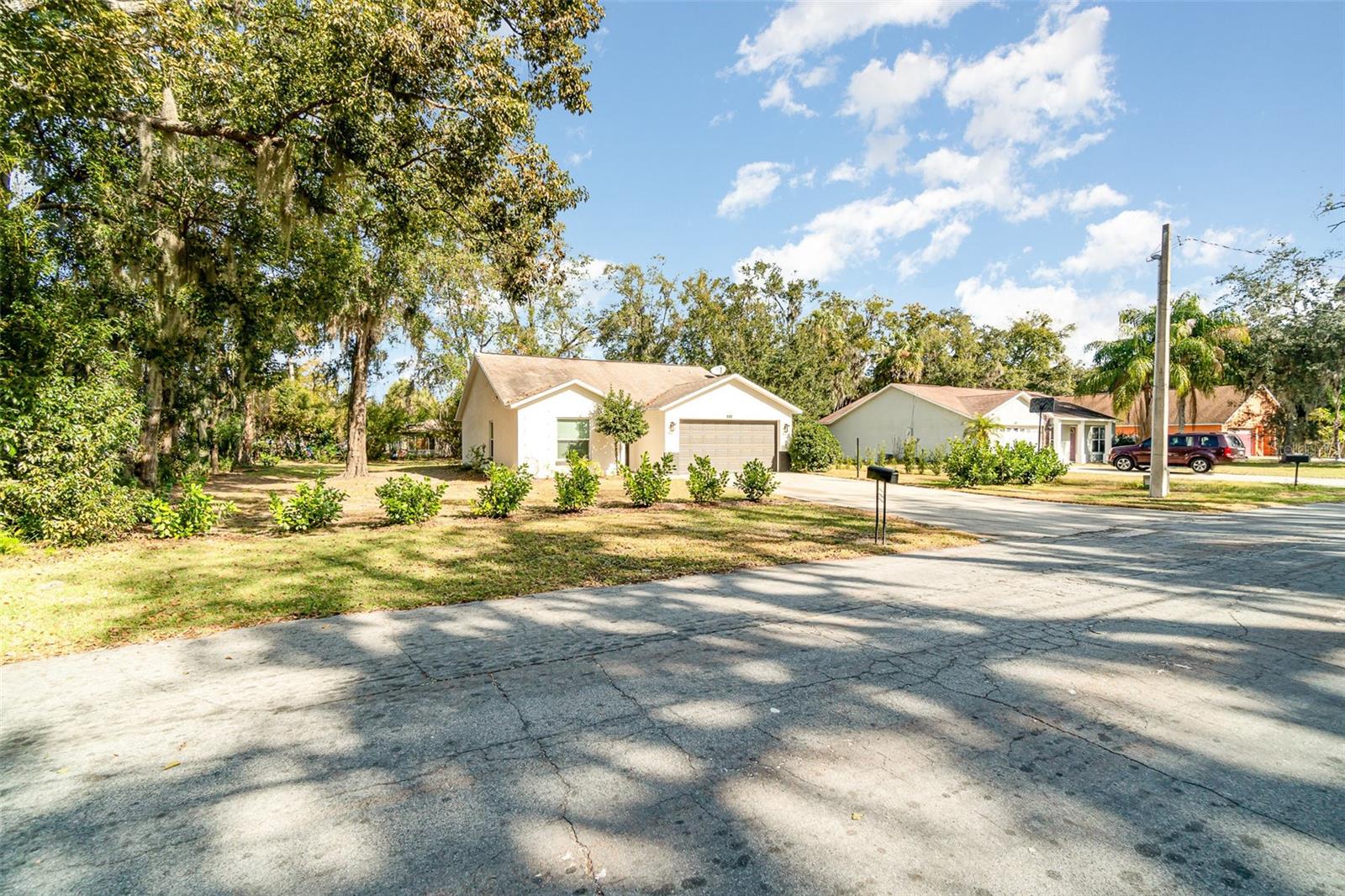 701 GRANT AVE, MOUNT DORA, FL, 32757