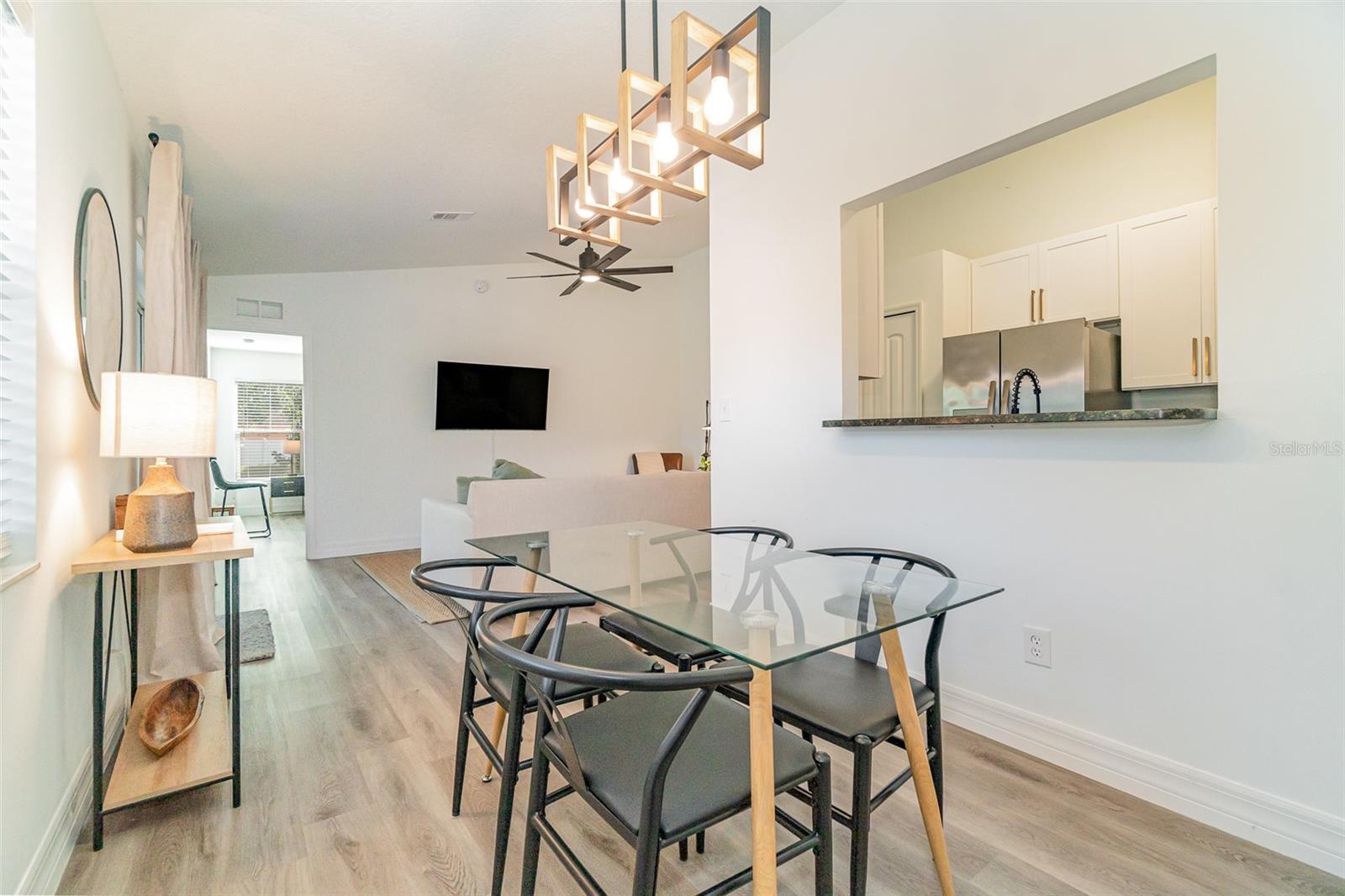 701 GRANT AVE, MOUNT DORA, FL, 32757