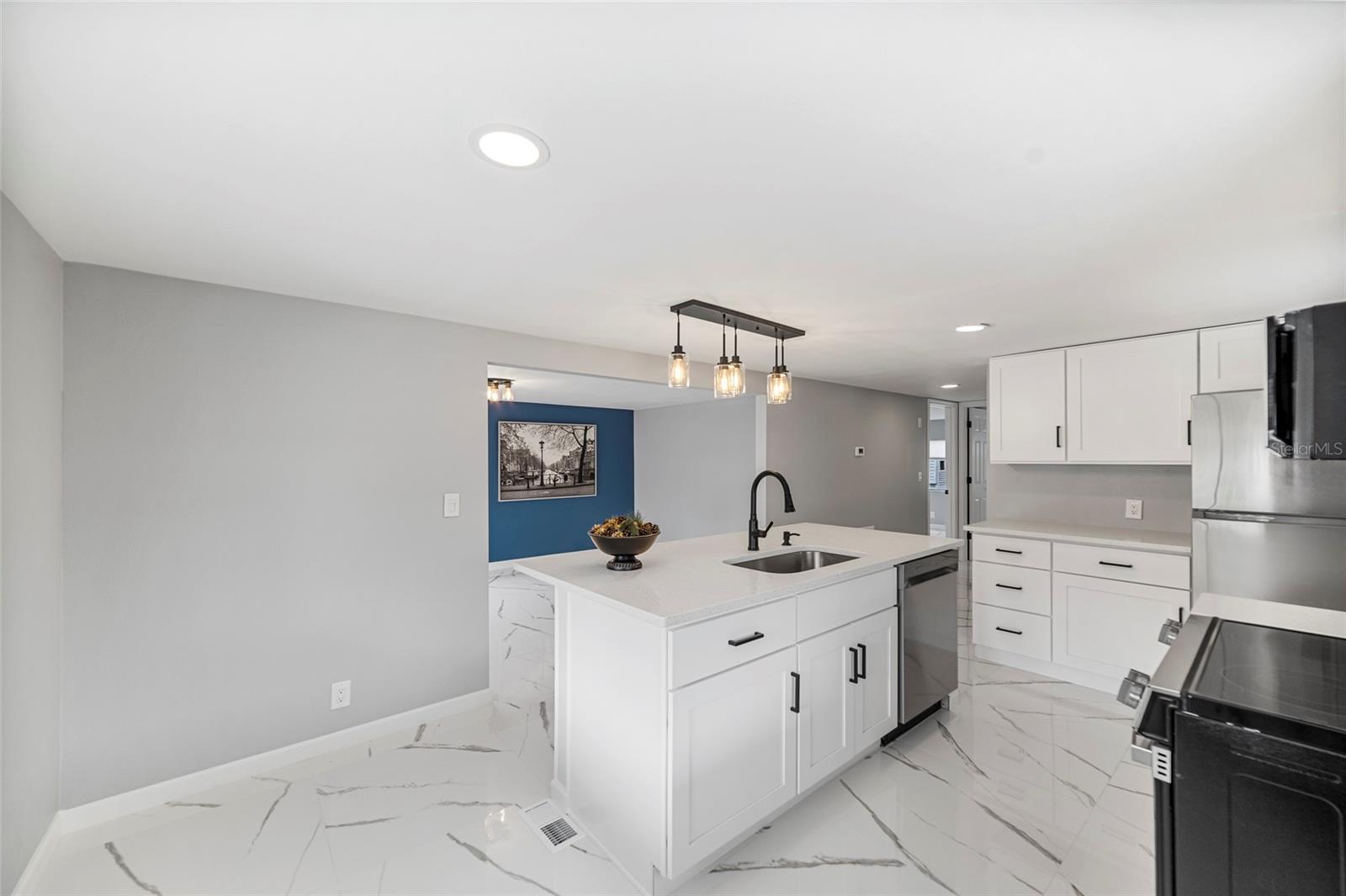 36905 KAY AVE, ZEPHYRHILLS, FL, 33542