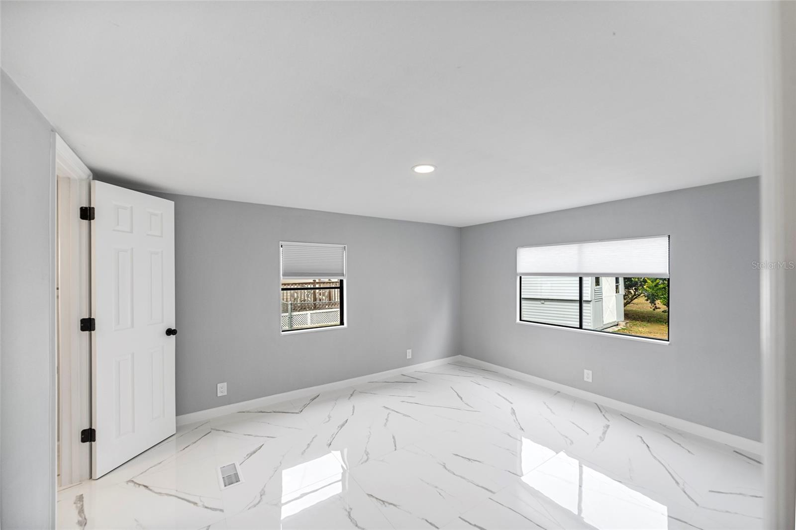 36905 KAY AVE, ZEPHYRHILLS, FL, 33542