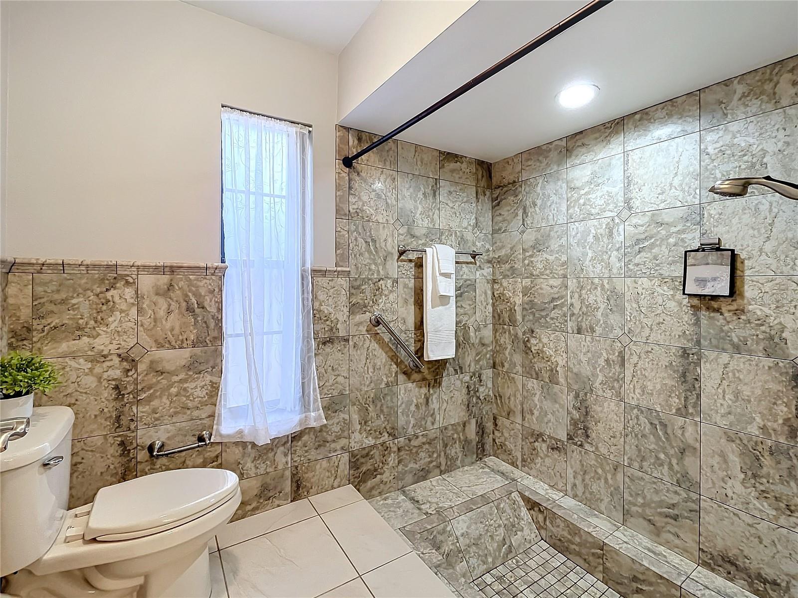 3005 ENISGLEN DR, PALM HARBOR, FL, 34683