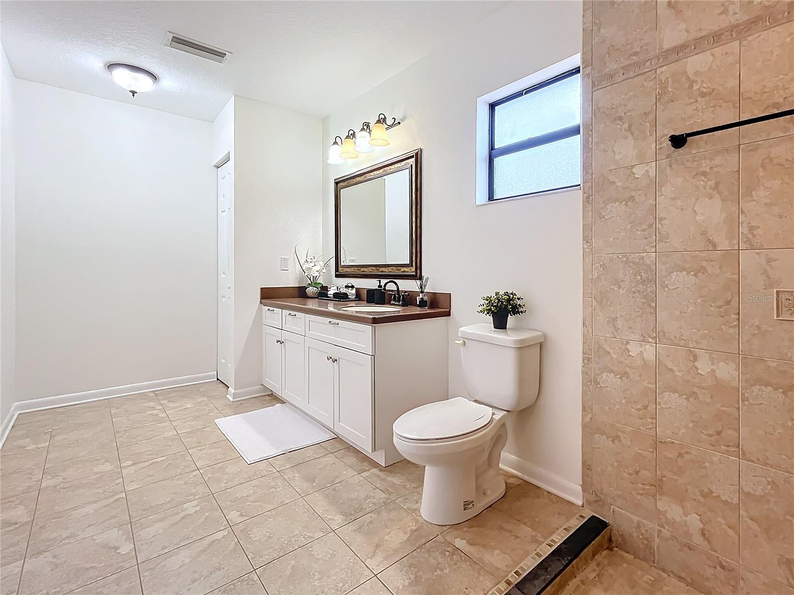 3005 ENISGLEN DR, PALM HARBOR, FL, 34683