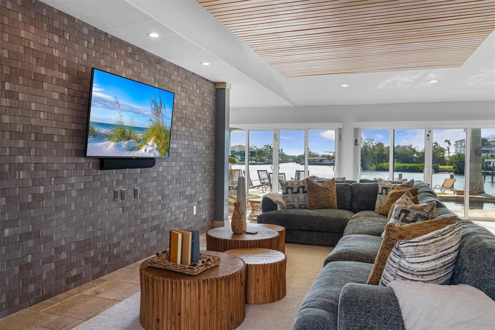 512 BAYVIEW PL, ANNA MARIA, FL, 34216