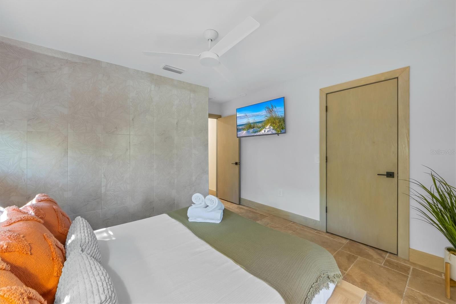 512 BAYVIEW PL, ANNA MARIA, FL, 34216