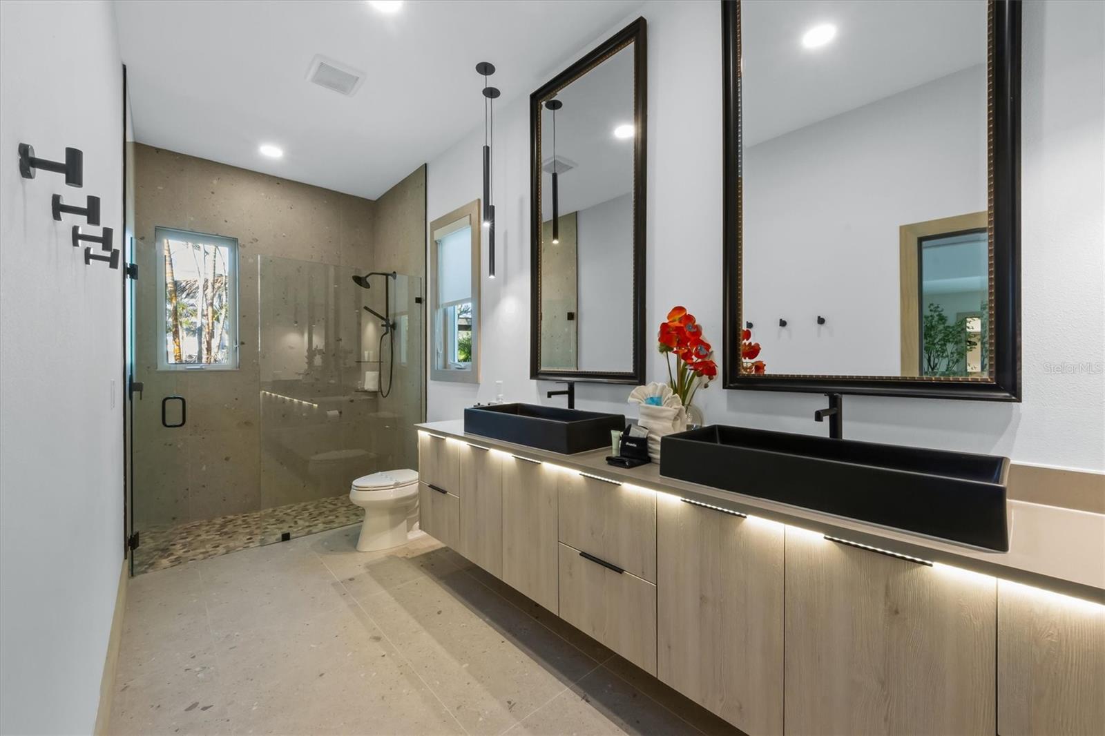 512 BAYVIEW PL, ANNA MARIA, FL, 34216