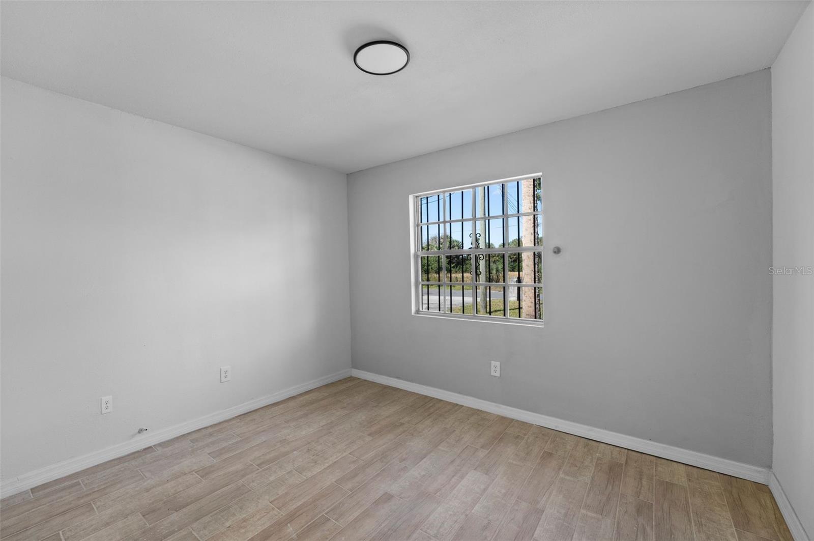 2471 E 20TH ST, SANFORD, FL, 32771