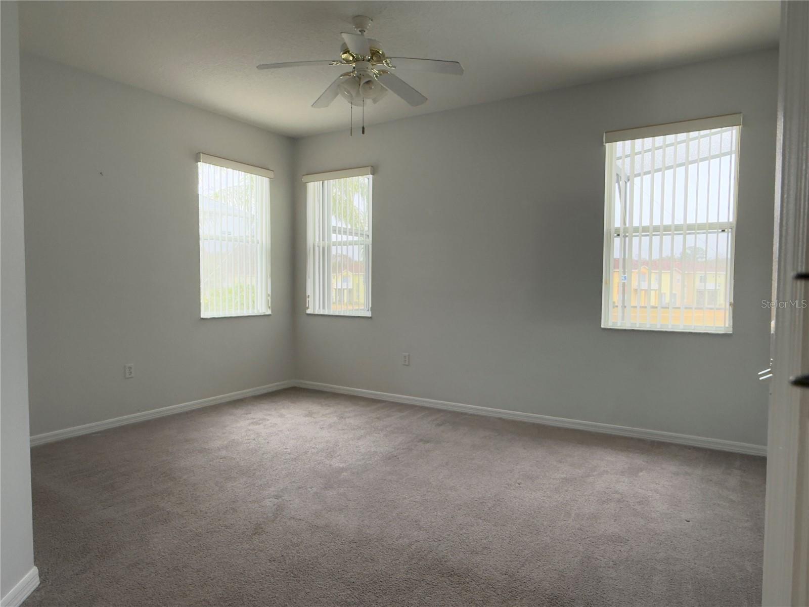 1112 PINE RIDGE DR, DAVENPORT, FL, 33896