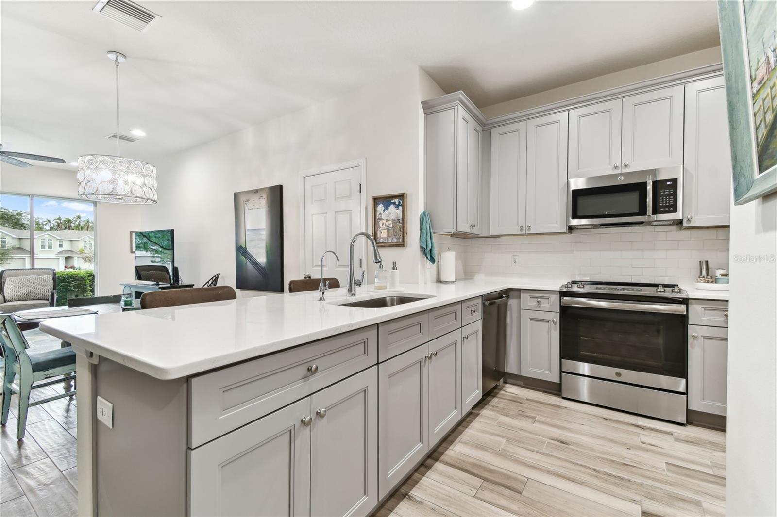 1950 MARLINGTON WAY, CLEARWATER, FL, 33763