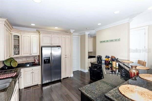 204 VIRGINIA AVE, STEINHATCHEE, FL, 32359