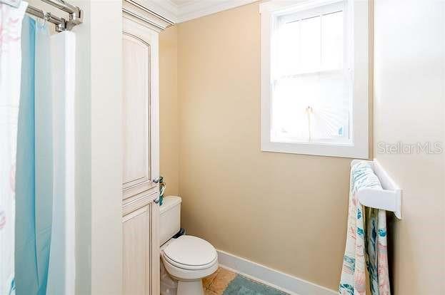 204 VIRGINIA AVE, STEINHATCHEE, FL, 32359