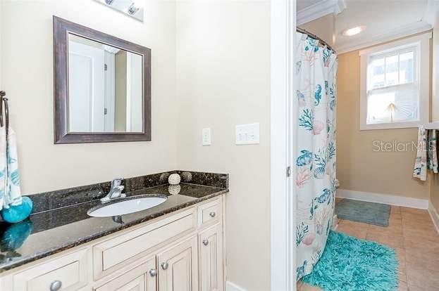 204 VIRGINIA AVE, STEINHATCHEE, FL, 32359