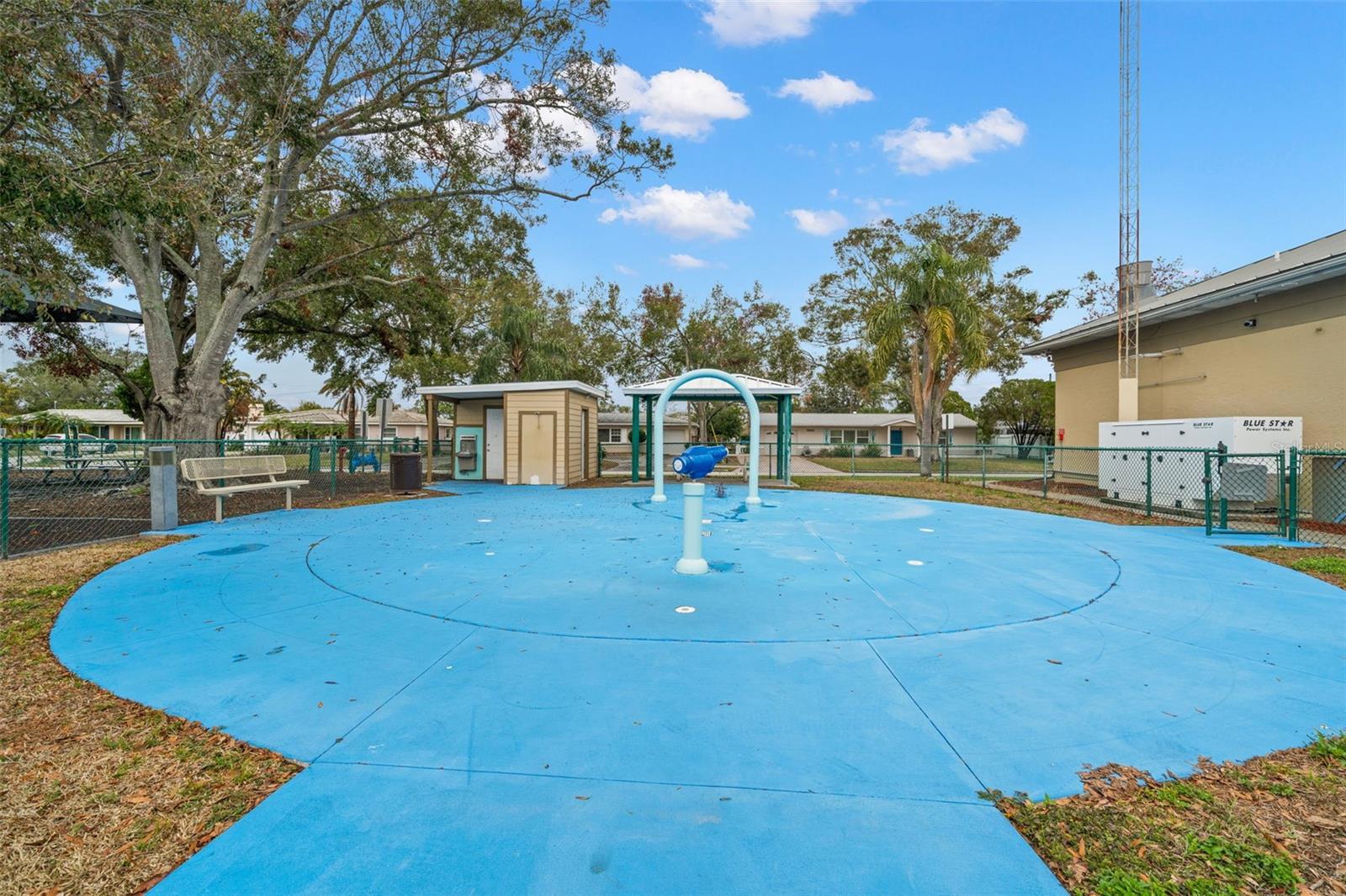 5871 49TH AVE N, KENNETH CITY, FL, 33709