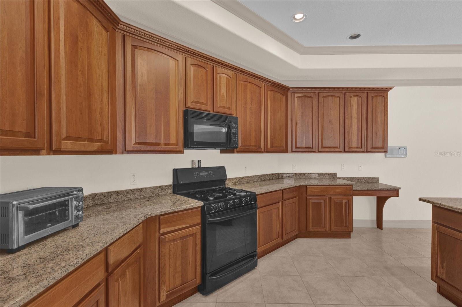 1908 S FARM RD, DELAND, FL, 32720