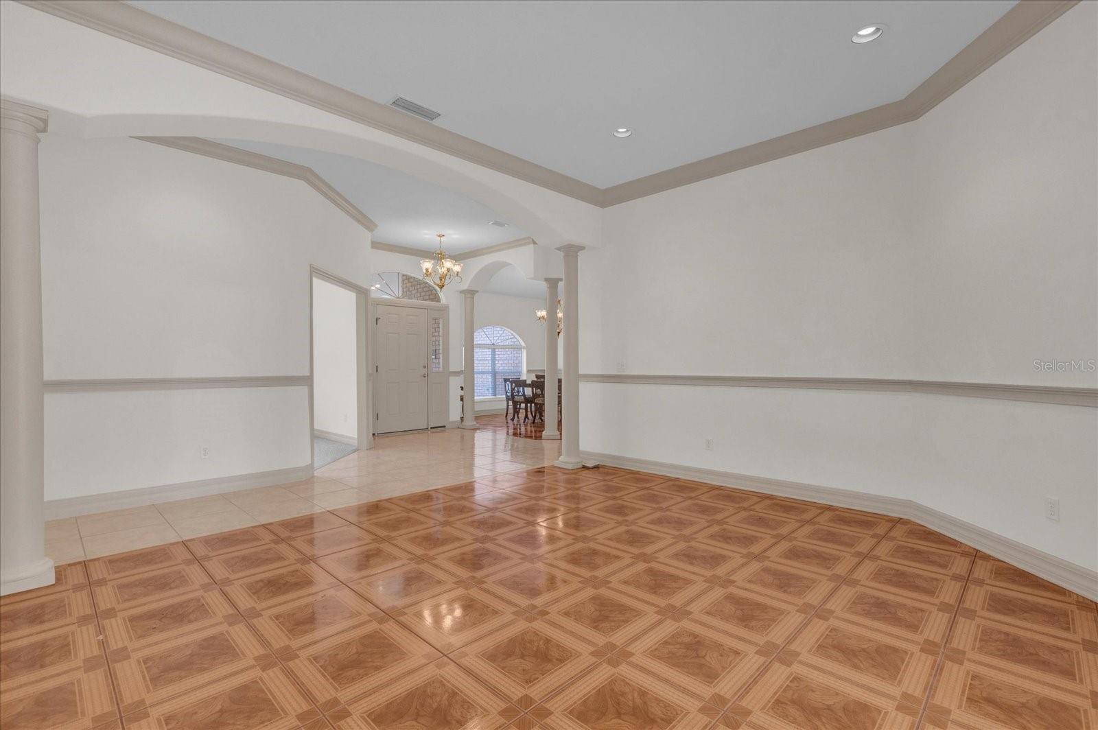 1908 S FARM RD, DELAND, FL, 32720