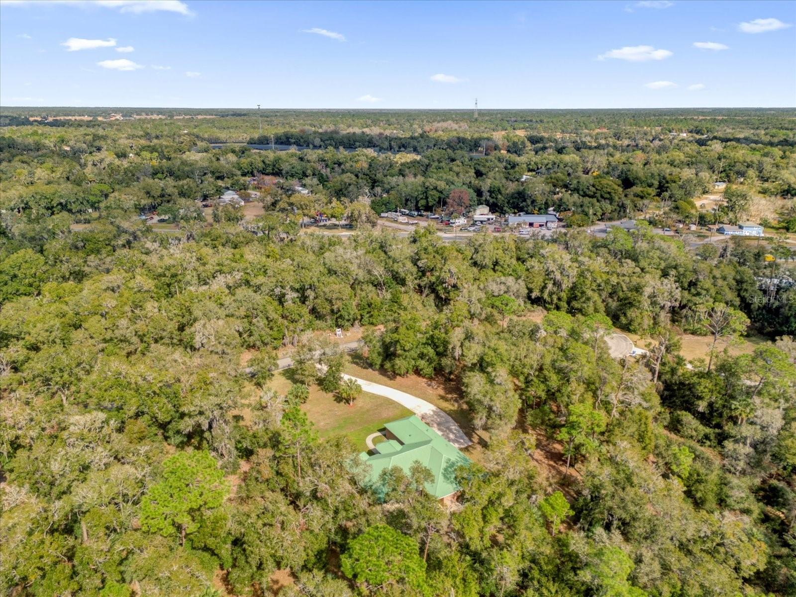1908 S FARM RD, DELAND, FL, 32720