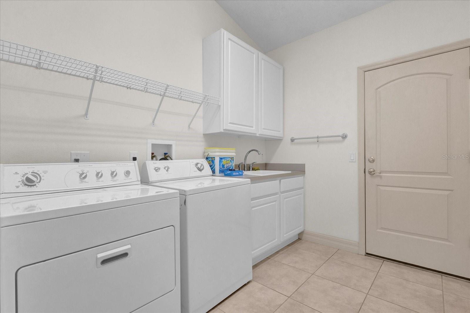 1908 S FARM RD, DELAND, FL, 32720