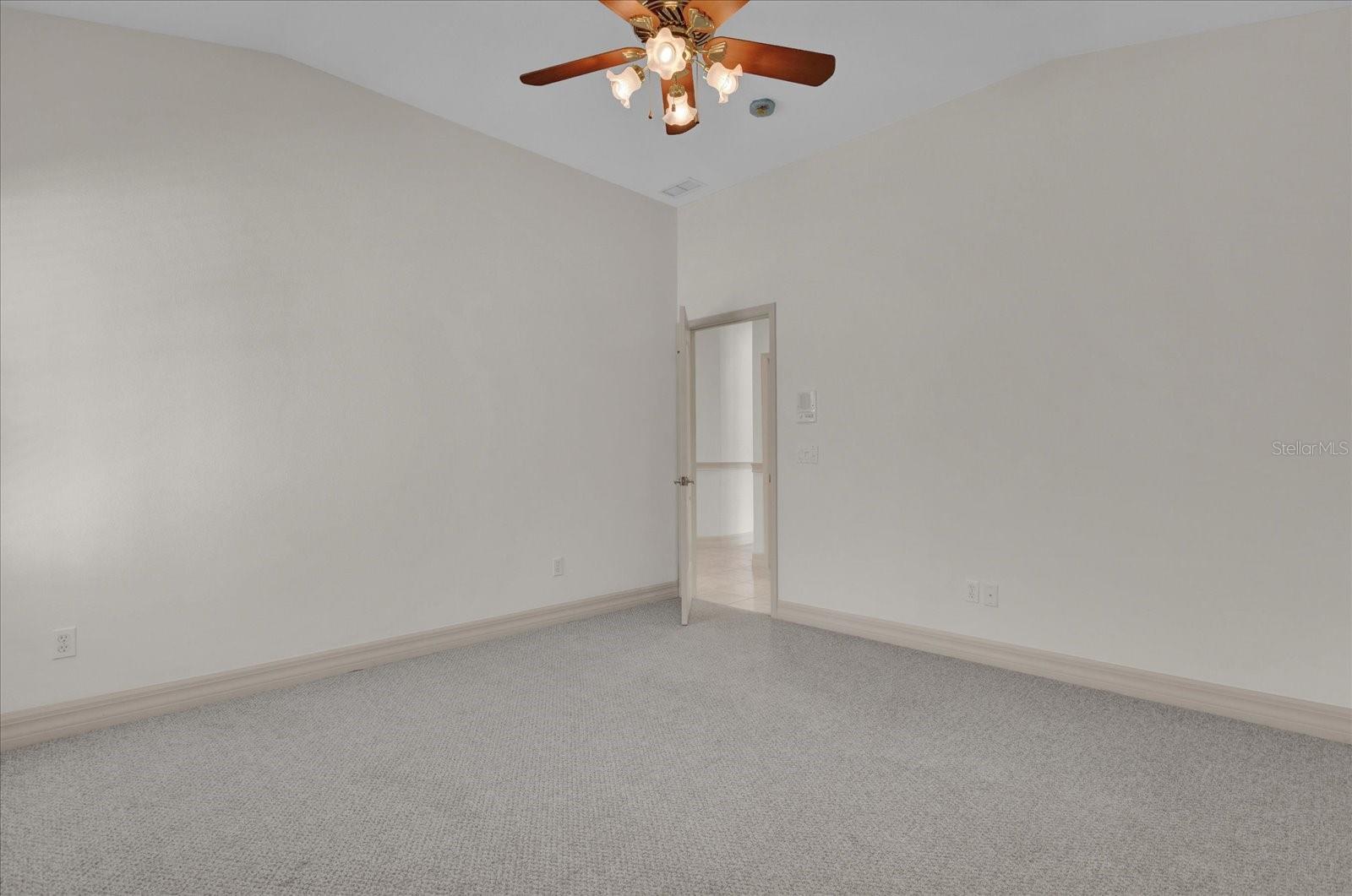 1908 S FARM RD, DELAND, FL, 32720
