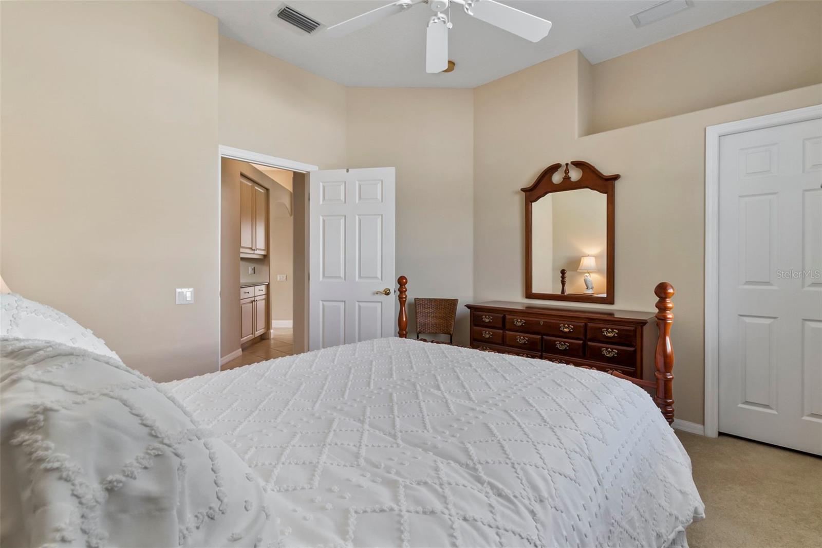 2115 CALUSA LAKES BLVD, NOKOMIS, FL, 34275