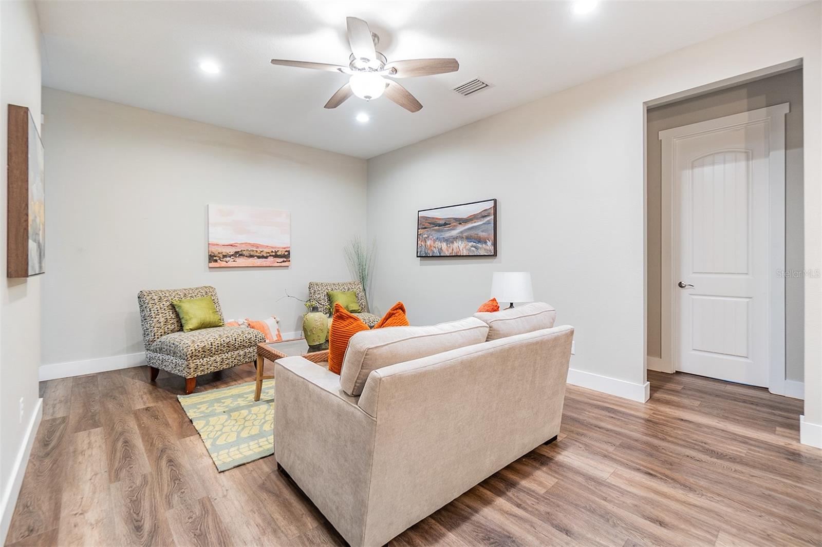 1210 E MOHAWK AVE, TAMPA, FL, 33604