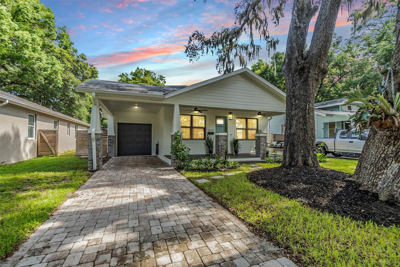 1210 E MOHAWK AVE, TAMPA, FL, 33604