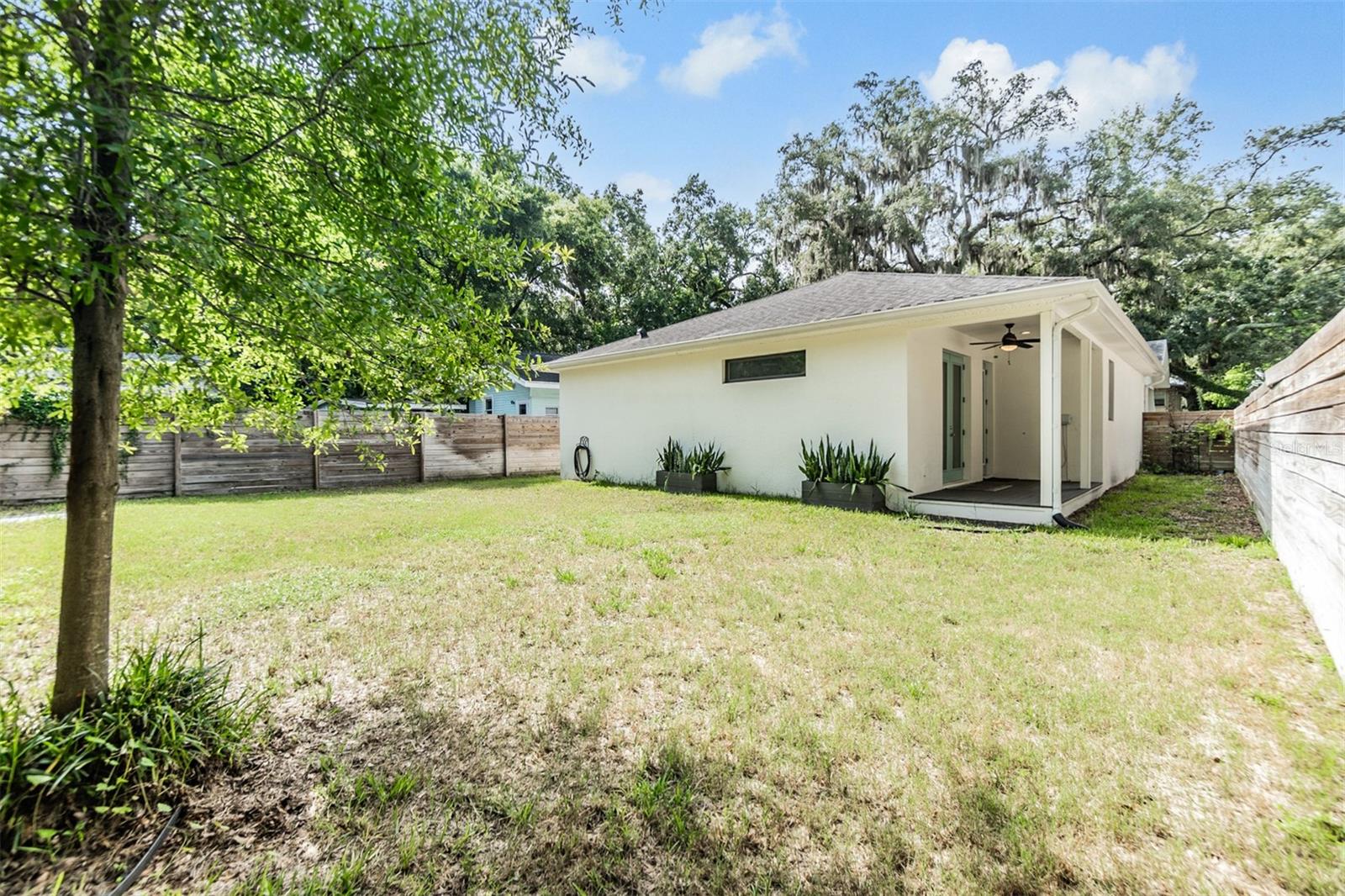 1210 E MOHAWK AVE, TAMPA, FL, 33604