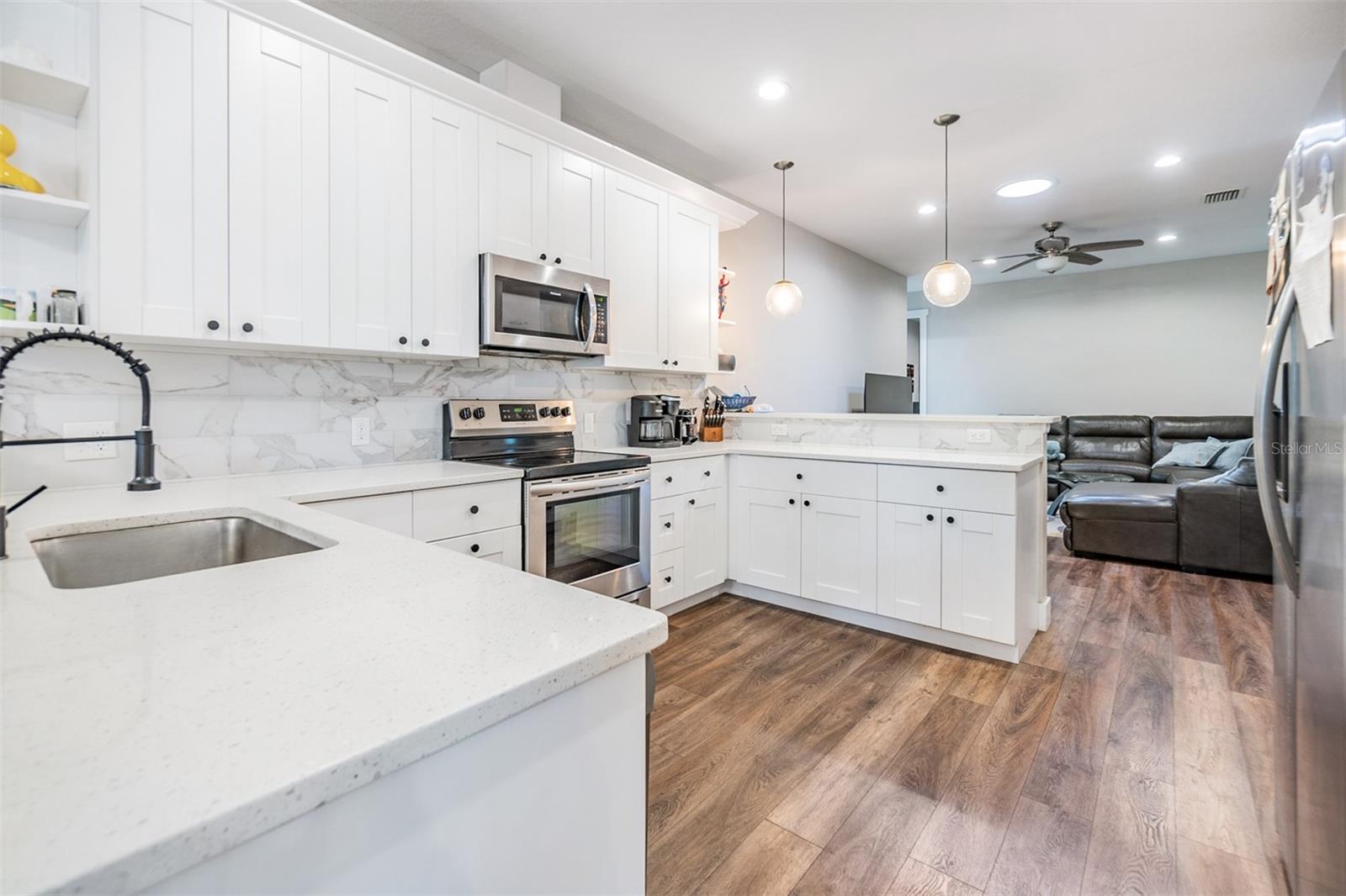 1210 E MOHAWK AVE, TAMPA, FL, 33604