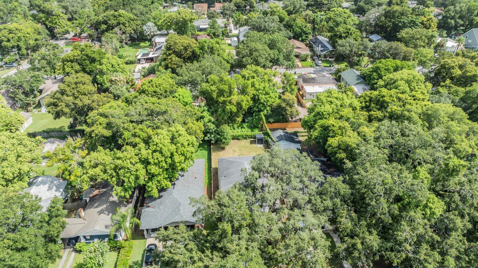 1210 E MOHAWK AVE, TAMPA, FL, 33604