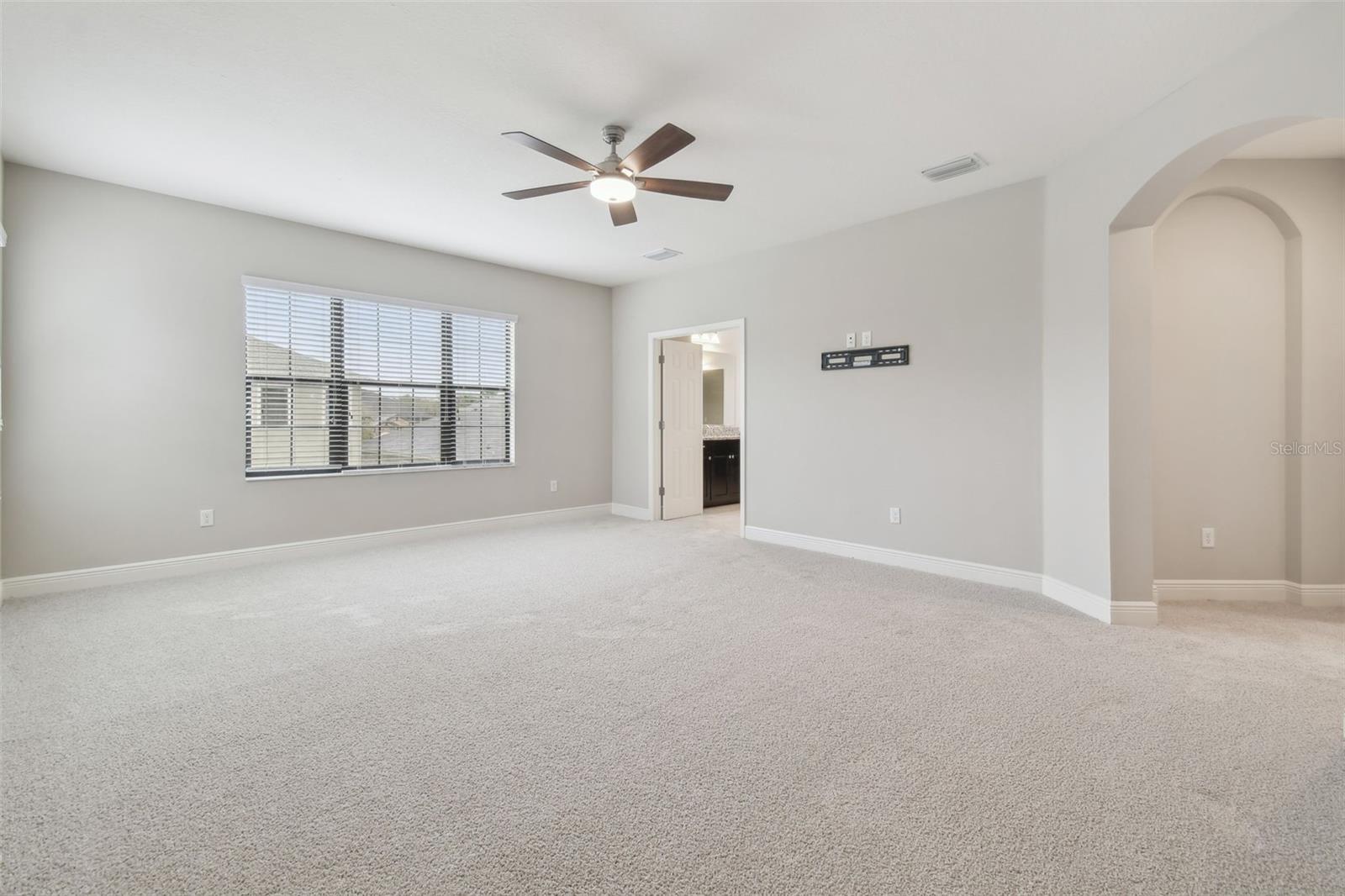 10825 CHARMWOOD DR, RIVERVIEW, FL, 33569