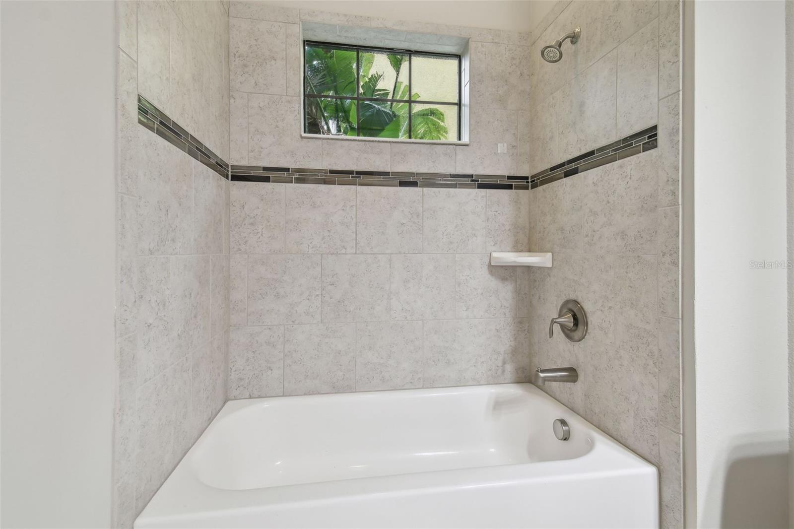 10825 CHARMWOOD DR, RIVERVIEW, FL, 33569