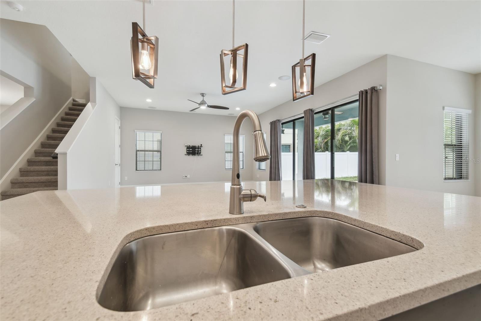 10825 CHARMWOOD DR, RIVERVIEW, FL, 33569