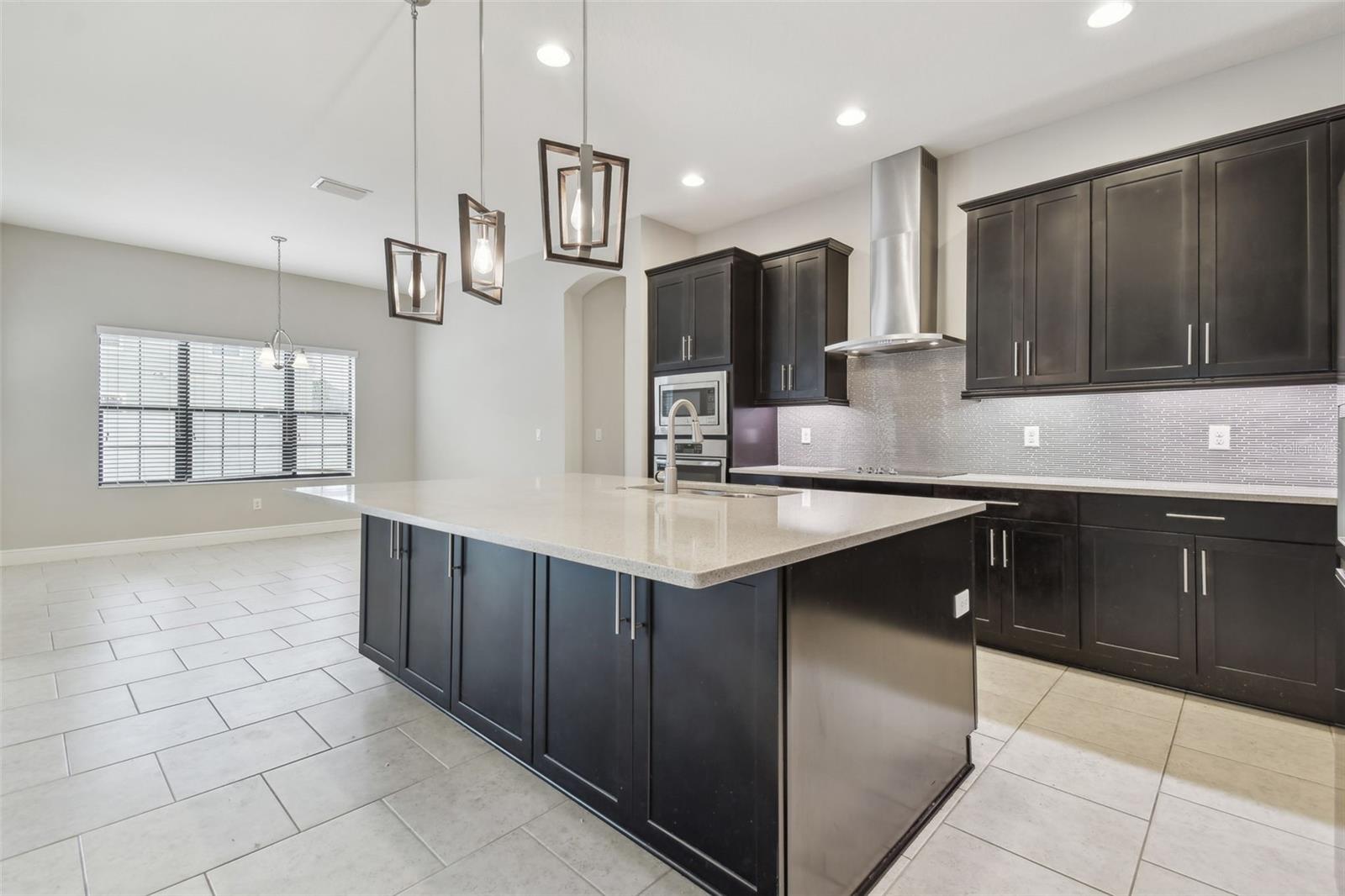 10825 CHARMWOOD DR, RIVERVIEW, FL, 33569