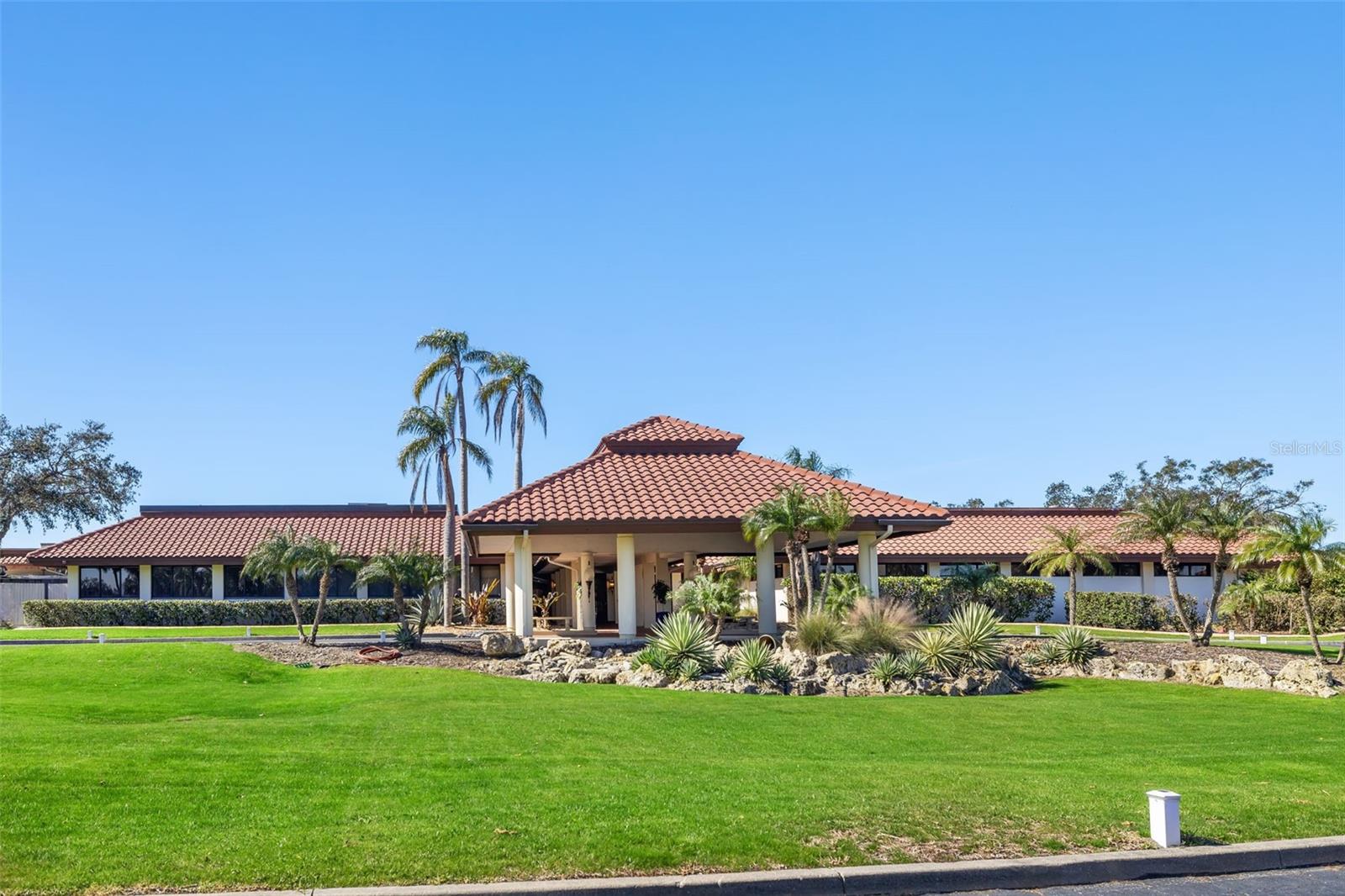 5532 COUNTRY CLUB WAY, SARASOTA, FL, 34243