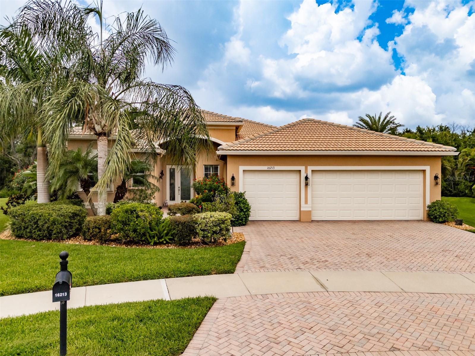16213 DIAMOND BAY DR, WIMAUMA, FL, 33598