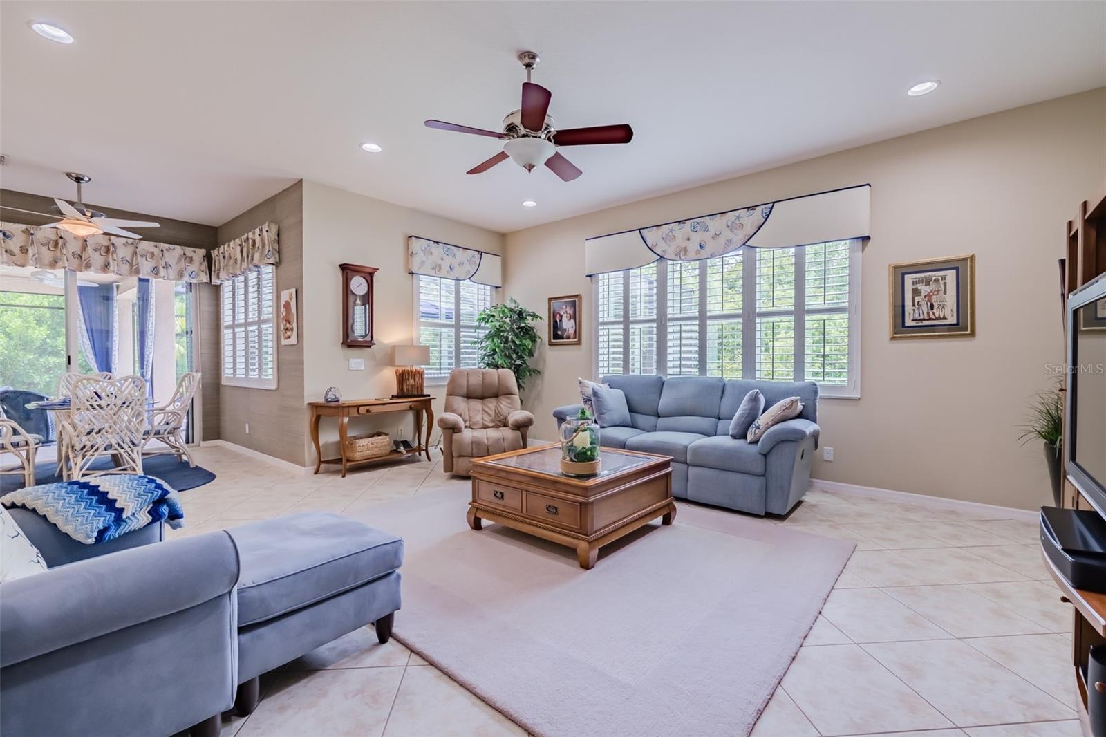 16213 DIAMOND BAY DR, WIMAUMA, FL, 33598