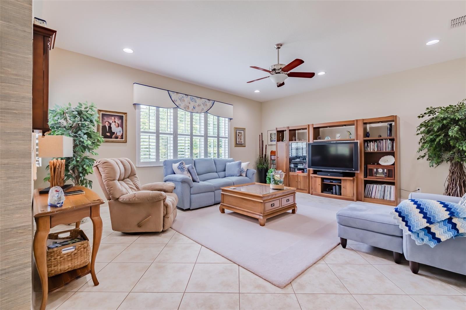 16213 DIAMOND BAY DR, WIMAUMA, FL, 33598