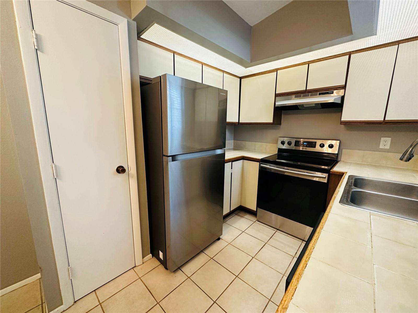 1727 HAMPTON LN #0408, PALM HARBOR, FL, 34683