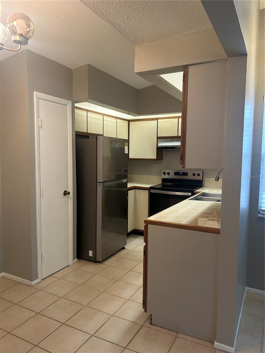 1727 HAMPTON LN #0408, PALM HARBOR, FL, 34683