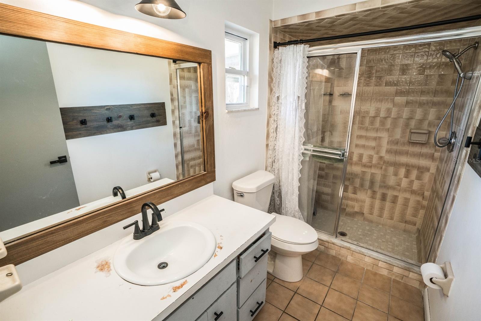 8615 GREENFIELD LN, ZEPHYRHILLS, FL, 33541