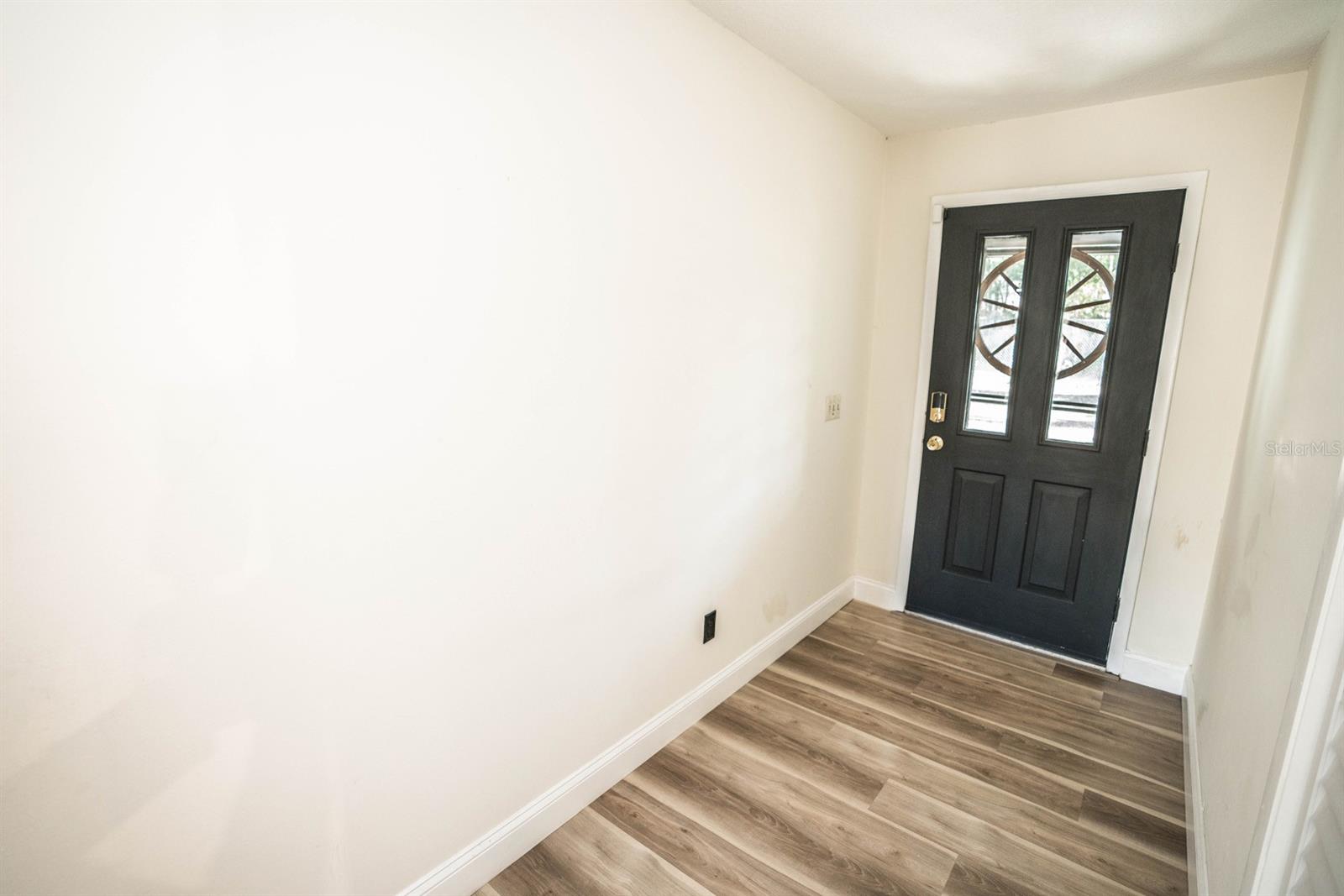 8615 GREENFIELD LN, ZEPHYRHILLS, FL, 33541