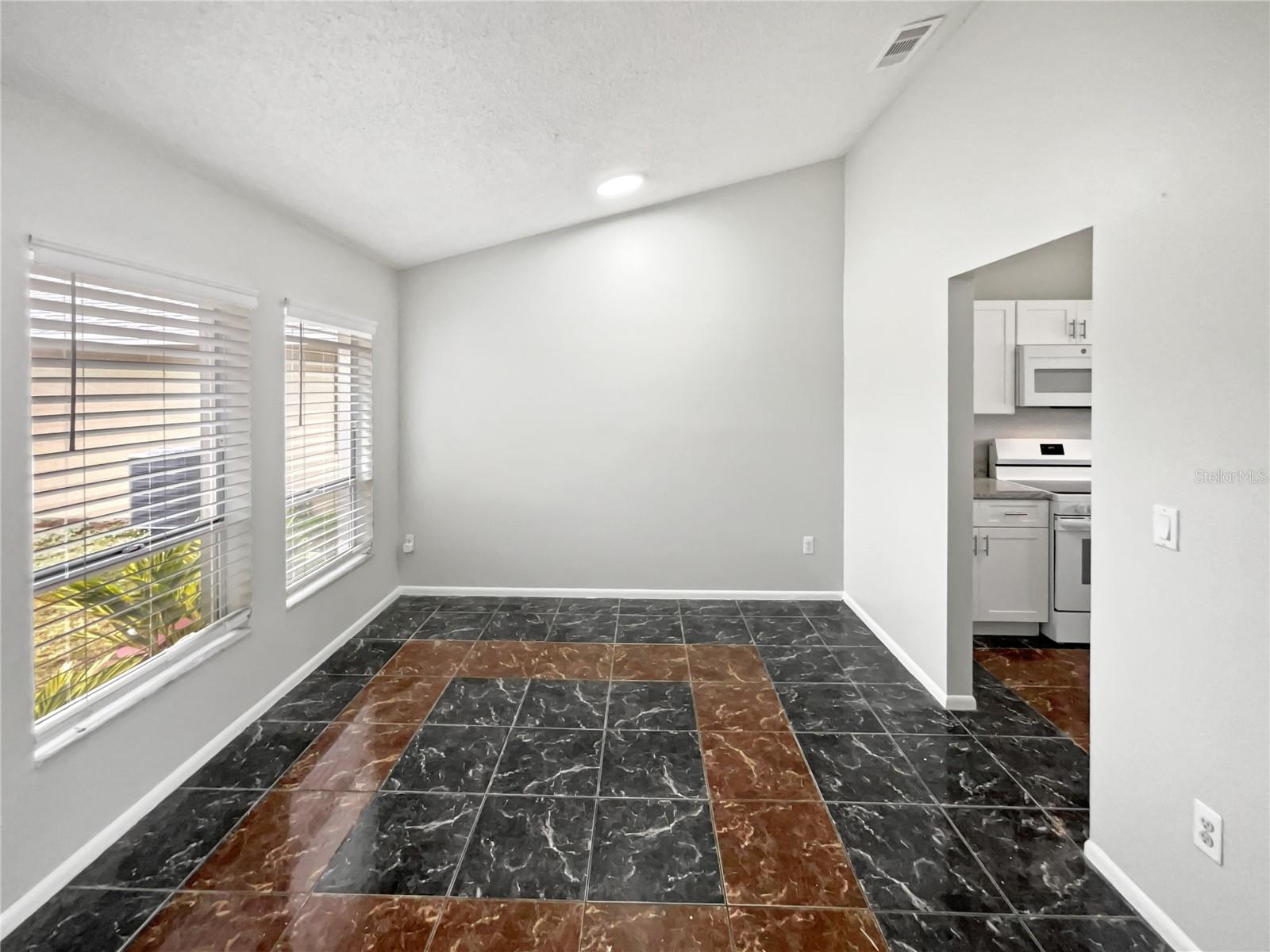 8813 PARLIAMENT CT, KISSIMMEE, FL, 34747